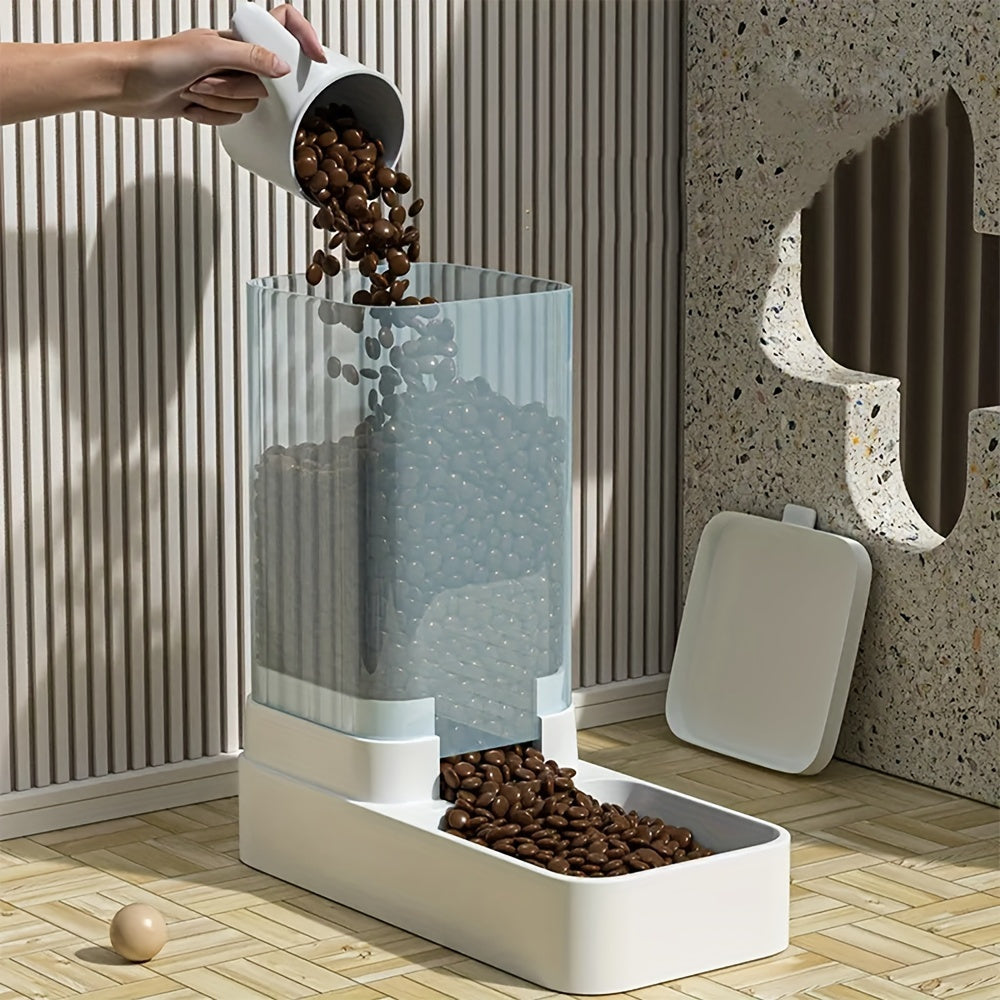 Distributeur automatique d’eau et de nourriture pour chiens et chats